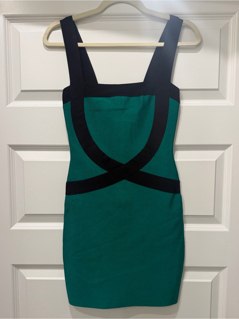 Guess by Marciano emerald black crisscross bandage dress S